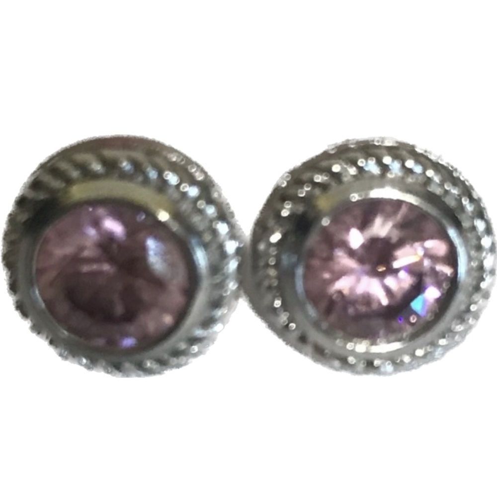 🛑SOLD🛑 Pink Studs